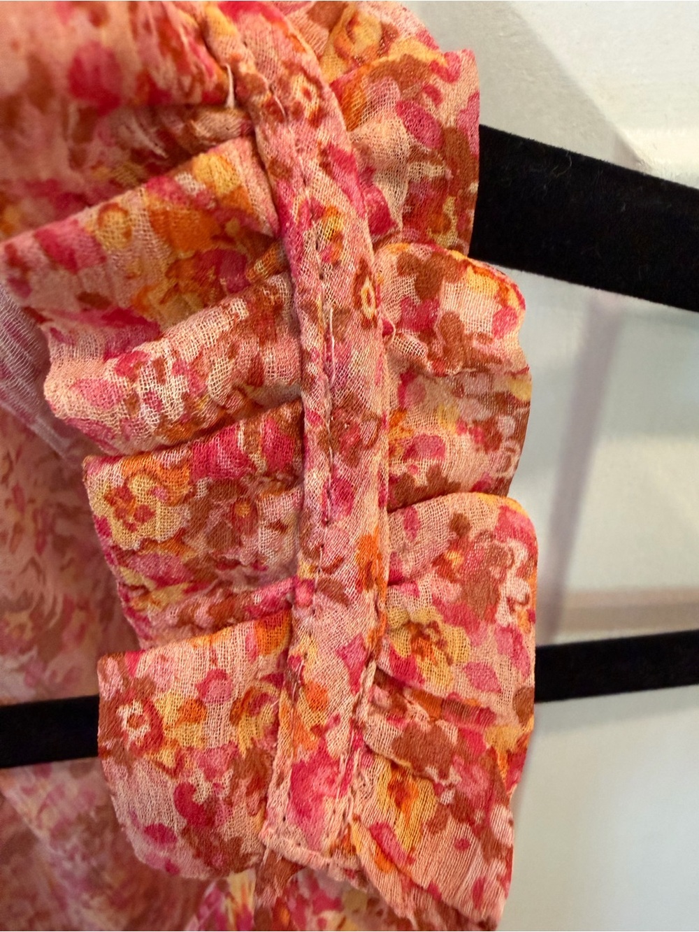Mango Pink & Yellow Floral Ruffle V-Neck Camisole Size Small - Picture 3 of 3